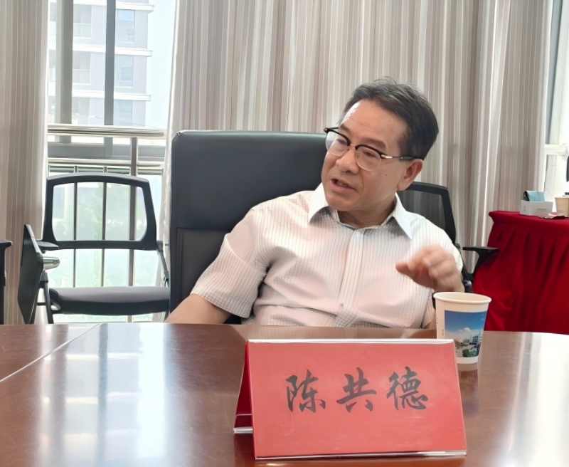 马克思主义学院开展“师者仁心展现教育情怀”主题讲座